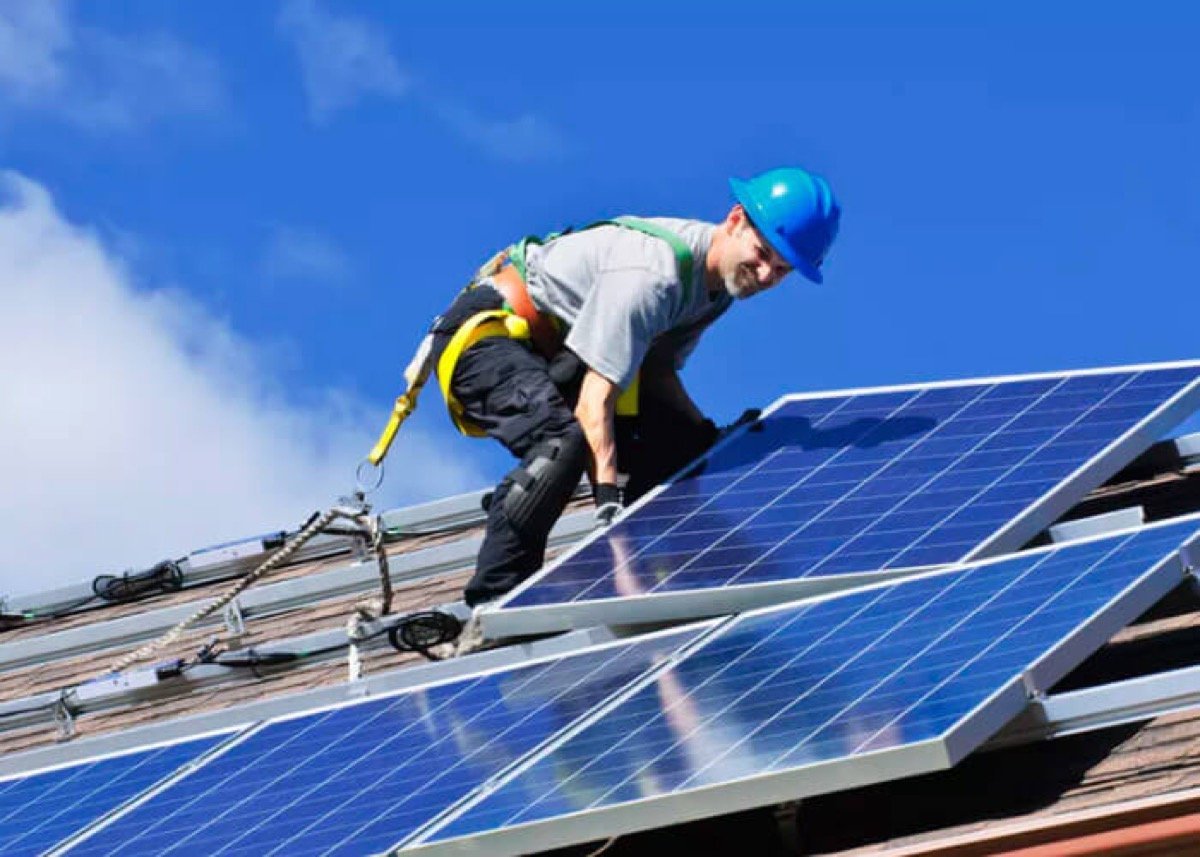 Annual Service image right